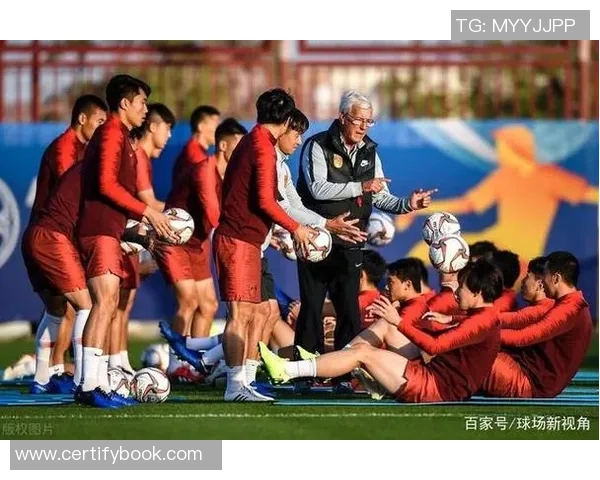 足球明星背后的助理团队揭秘他们的工作与生活支持